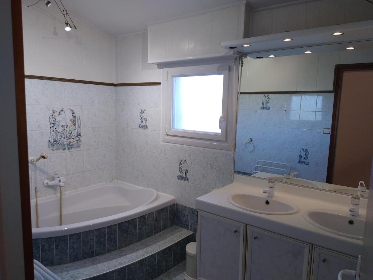Climatise Les Hirondelles Villa